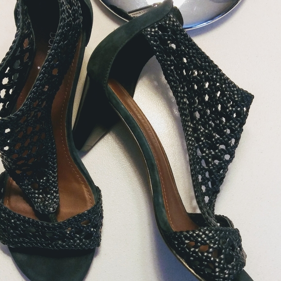 Donald J. Pliner Shoes - Donald J Pliner Shoes